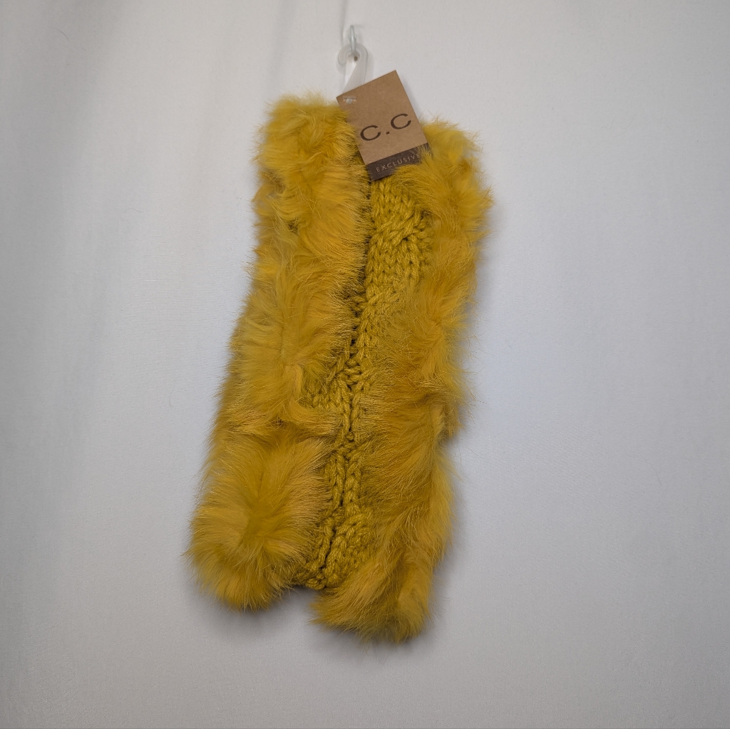 New C.C Cheveux Corp Womens Yellow Faux Fur Lined Cable Knit Headband One Size